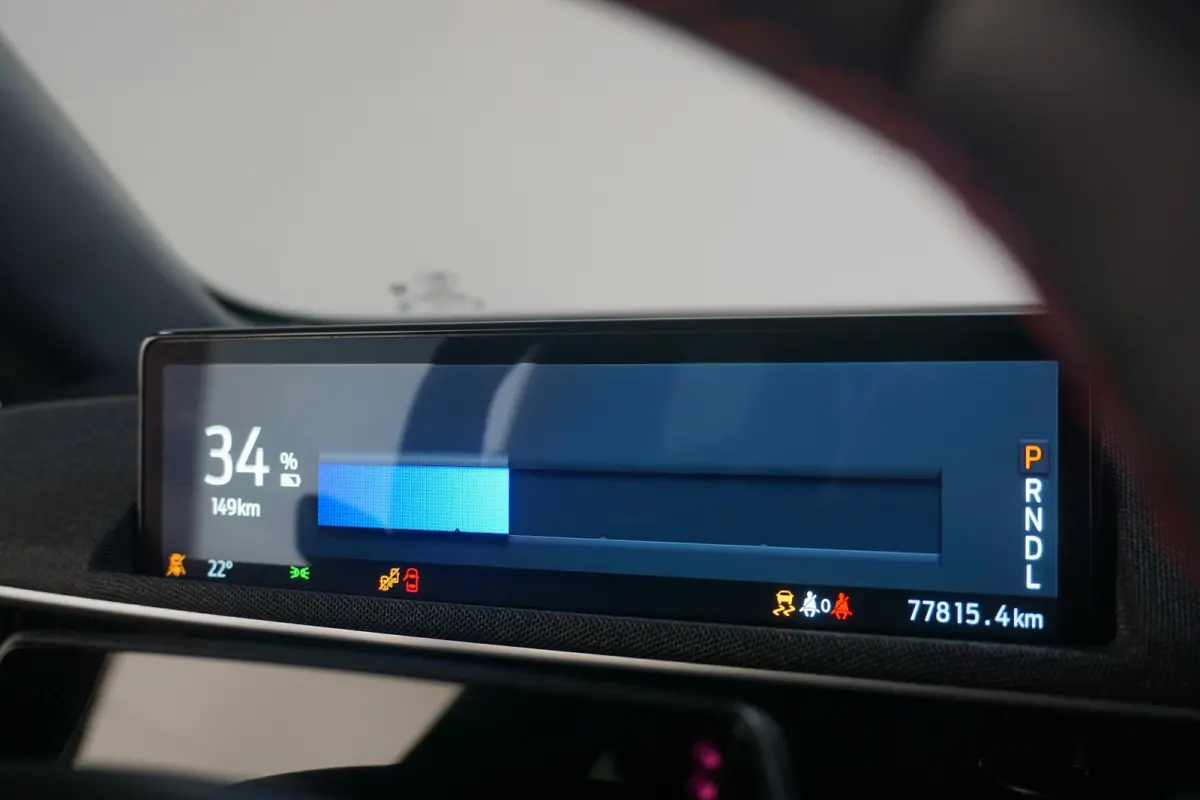 Extended AWD 98 kWh 92,5% SoH | Achteruitrijcamera | Apple Carplay/Android Auto|telefoonintegratie premium | Cruise control adaptief met Stop&Go en stuurhulp