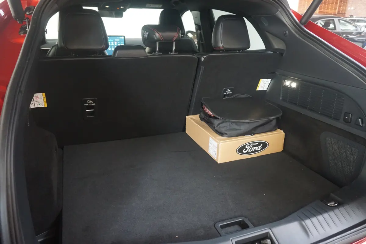 Extended AWD 98 kWh 92,5% SoH | Achteruitrijcamera | Apple Carplay/Android Auto|telefoonintegratie premium | Cruise control adaptief met Stop&Go en stuurhulp