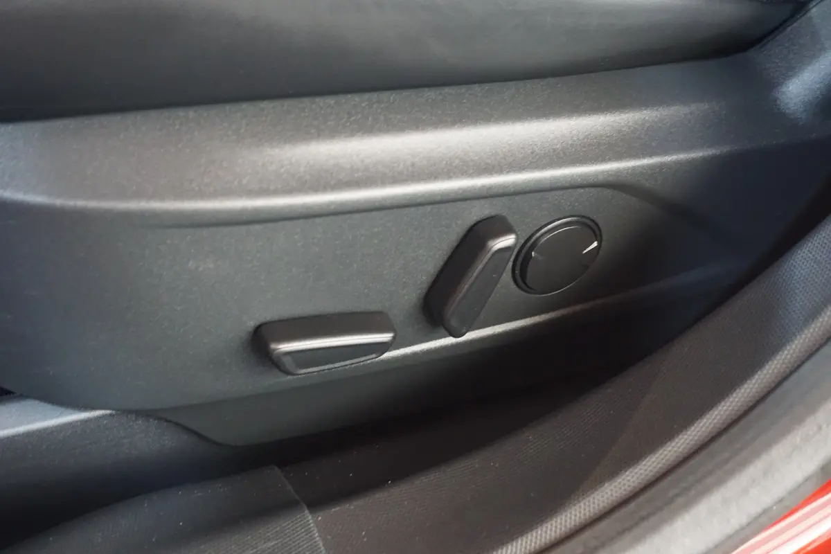 Extended AWD 98 kWh 92,5% SoH | Achteruitrijcamera | Apple Carplay/Android Auto|telefoonintegratie premium | Cruise control adaptief met Stop&Go en stuurhulp