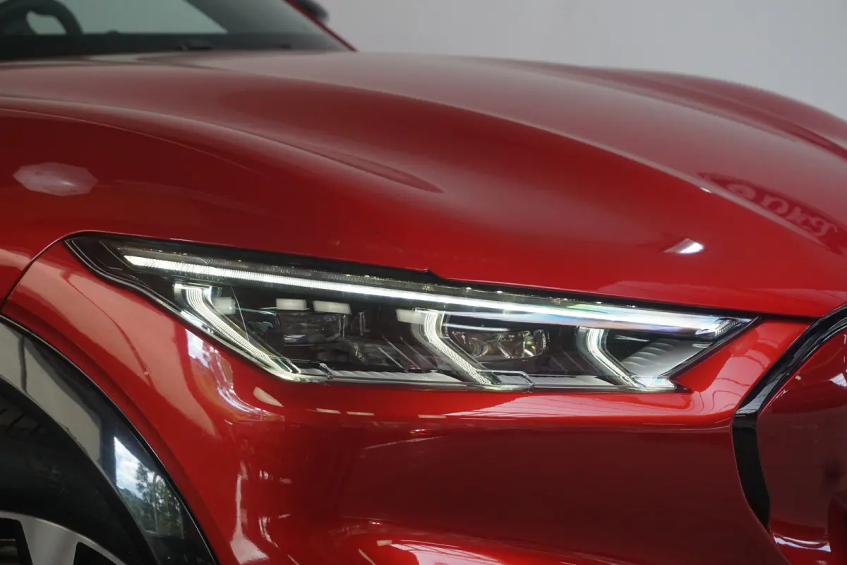 Extended AWD 98 kWh 92,5% SoH | Achteruitrijcamera | Apple Carplay/Android Auto|telefoonintegratie premium | Cruise control adaptief met Stop&Go en stuurhulp
