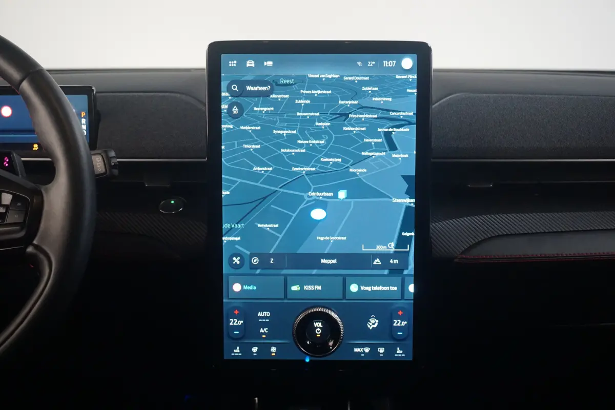 Extended AWD 98 kWh 92,5% SoH | Achteruitrijcamera | Apple Carplay/Android Auto|telefoonintegratie premium | Cruise control adaptief met Stop&Go en stuurhulp