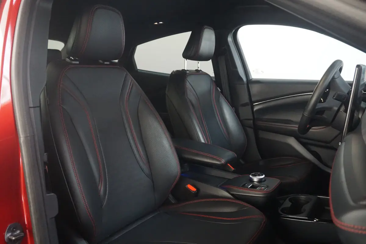 Extended AWD 98 kWh 92,5% SoH | Achteruitrijcamera | Apple Carplay/Android Auto|telefoonintegratie premium | Cruise control adaptief met Stop&Go en stuurhulp