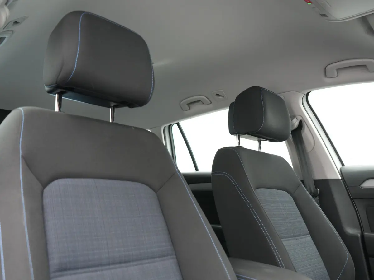 1.4 TSI GTE Business PHEV 218pk Dealer O.H. | Adaptive Cruise | Camera | Voorstoelen Verwarmd | Apple Carplay | Navigatie | DAB | Park Assist | Draadloze Telefoonlader | IQ Drive | Plug In H
