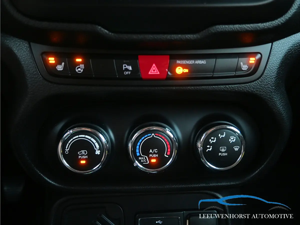 1.4 MultiAir Longitude, Automaat, stuur-stoelverw., navi,  cruise, airco, keyless, NL. dealerauto