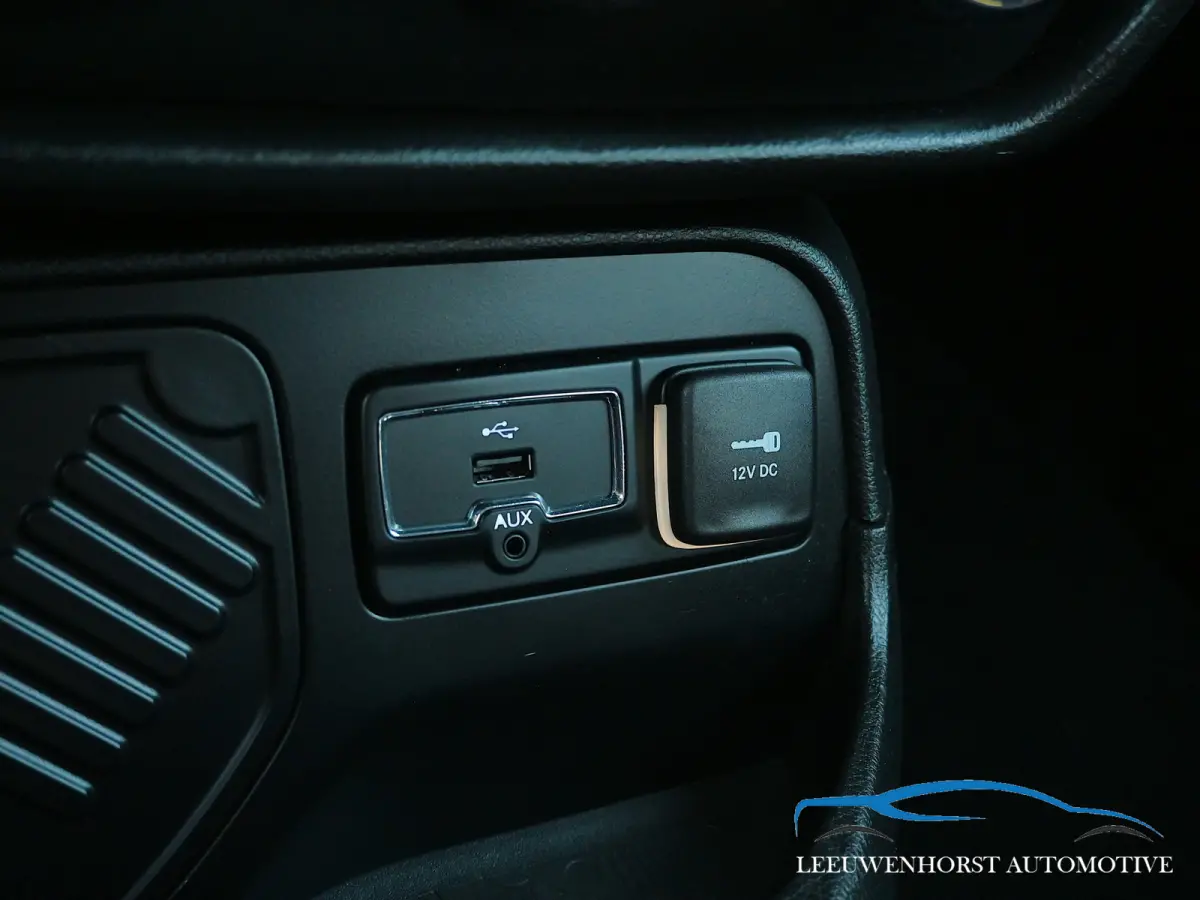 1.4 MultiAir Longitude, Automaat, stuur-stoelverw., navi,  cruise, airco, keyless, NL. dealerauto