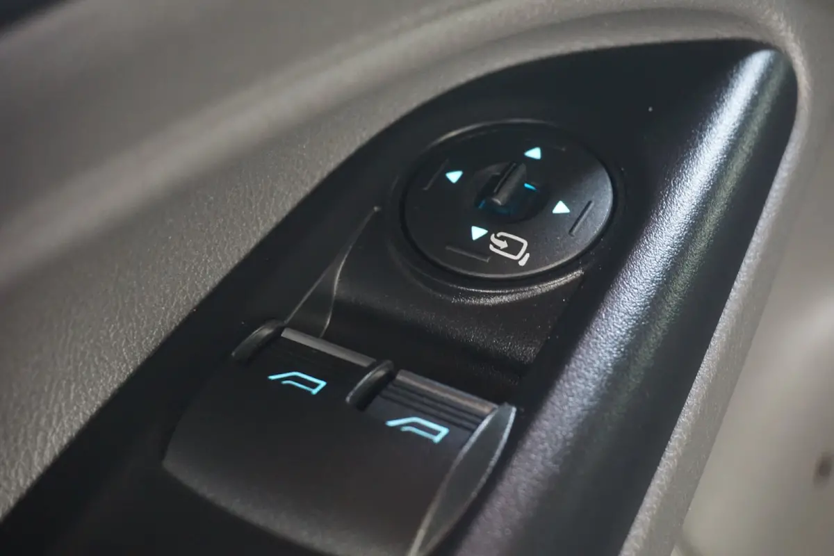 1.5 EcoBlue L1 Limited Automaat | Achteruitrijcamera | Apple Carplay/Android Auto|telefoonintegratie premium | Bi-xenon koplampen
