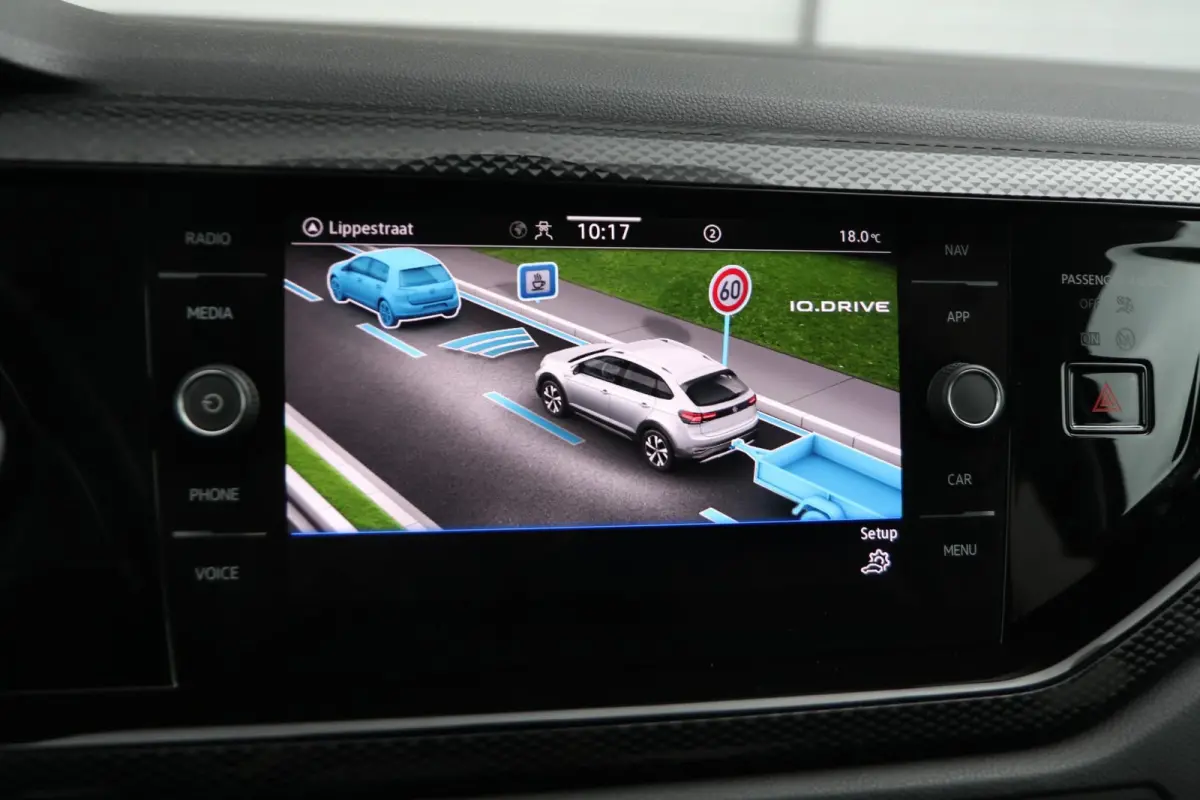 1.0 TSI 95pk Life | Trekhaak | Navigatie | Achteruitrijcamera | Stoelverwarming