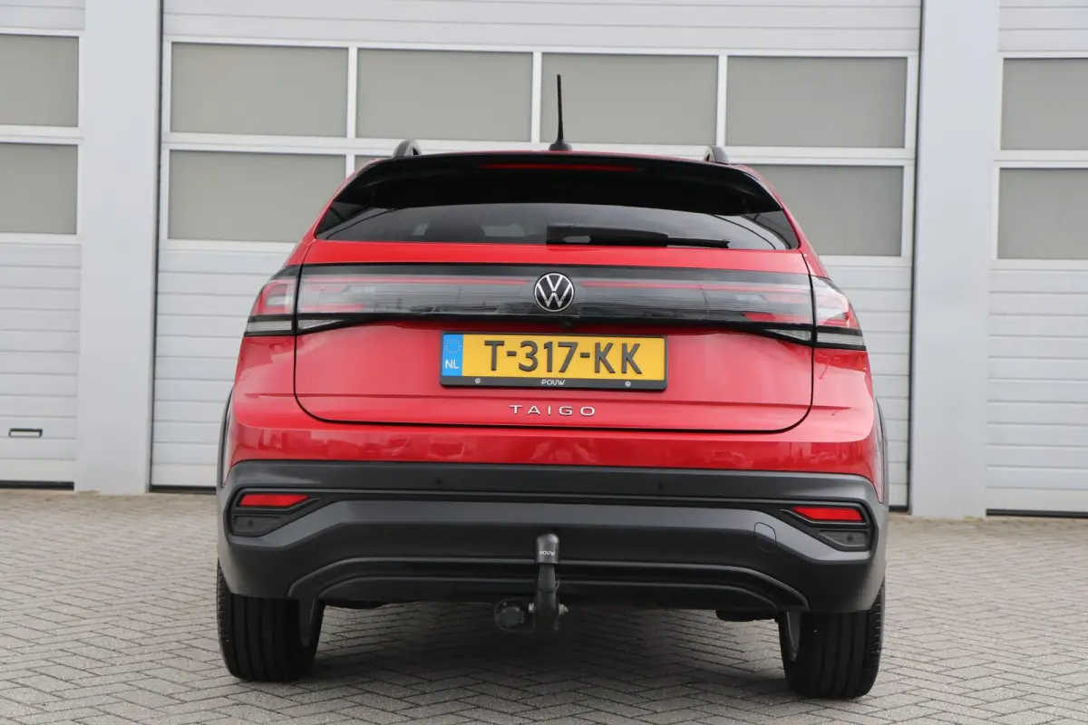 1.0 TSI 95pk Life | Trekhaak | Navigatie | Achteruitrijcamera | Stoelverwarming