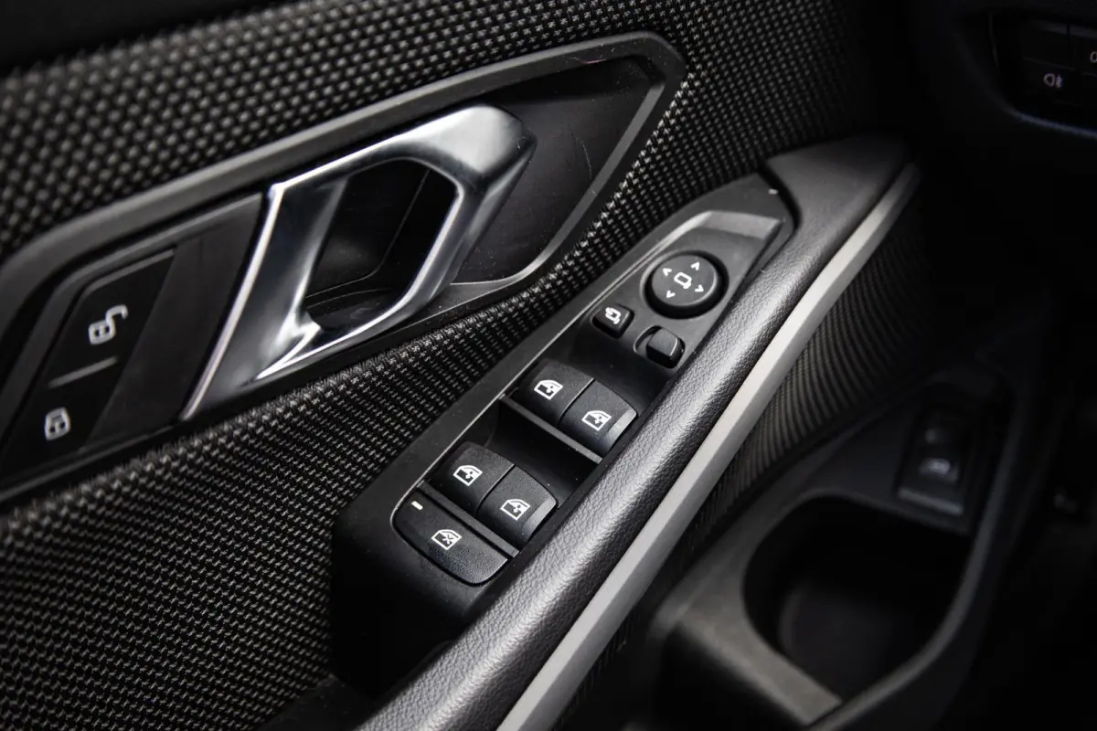 318i 156pk | Cruise Control | Stoelverwarming | Apple Carplay/Android Auto