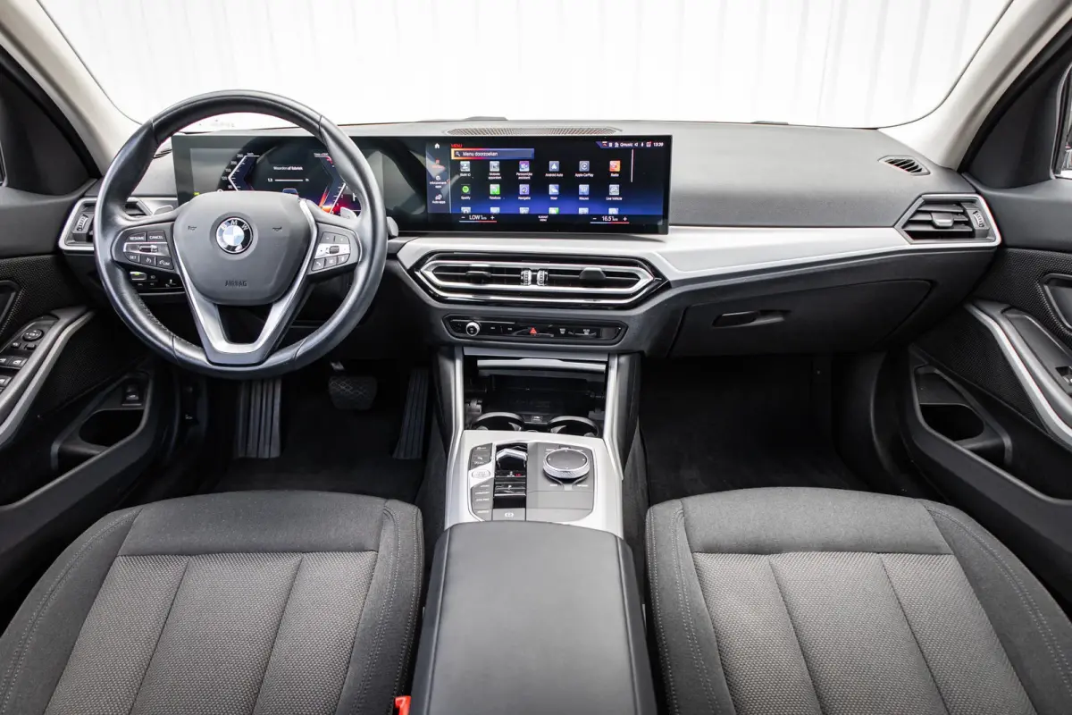 318i 156pk | Cruise Control | Stoelverwarming | Apple Carplay/Android Auto