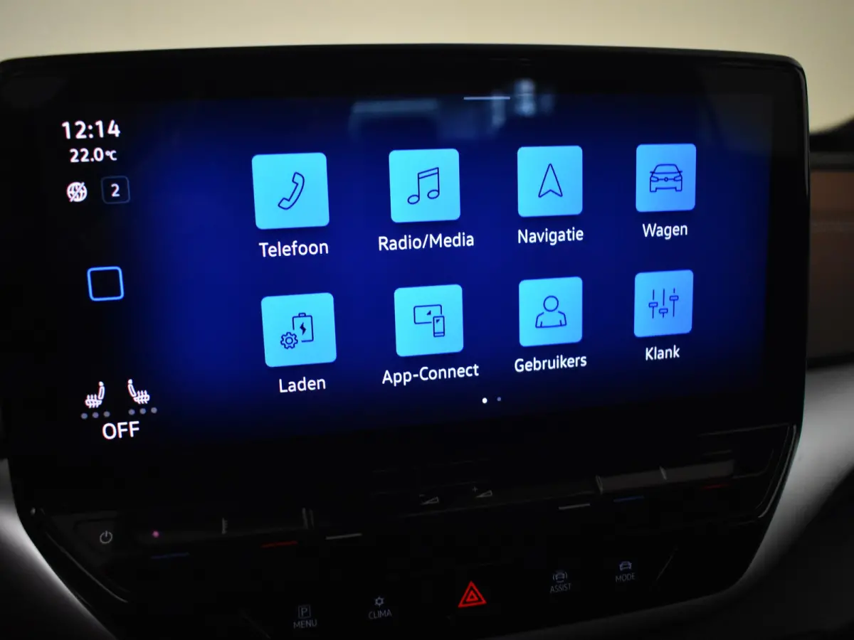 ID.5 Pro 77 kWh l Adaptief cruise control | SOH 98%  | App Connect | Navigatie | Stoel/stuurverwarming | Climate control | LED | DAB | 19 "LMV"