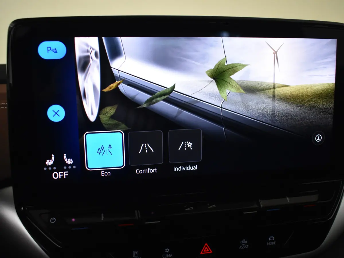 ID.5 Pro 77 kWh l Adaptief cruise control | SOH 98%  | App Connect | Navigatie | Stoel/stuurverwarming | Climate control | LED | DAB | 19 "LMV"