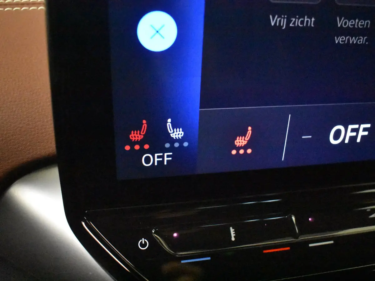 ID.5 Pro 77 kWh l Adaptief cruise control | SOH 98%  | App Connect | Navigatie | Stoel/stuurverwarming | Climate control | LED | DAB | 19 "LMV"