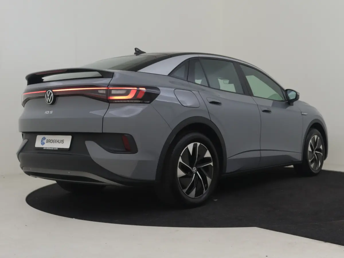 ID.5 Pro 77 kWh l Adaptief cruise control | SOH 98%  | App Connect | Navigatie | Stoel/stuurverwarming | Climate control | LED | DAB | 19 "LMV"