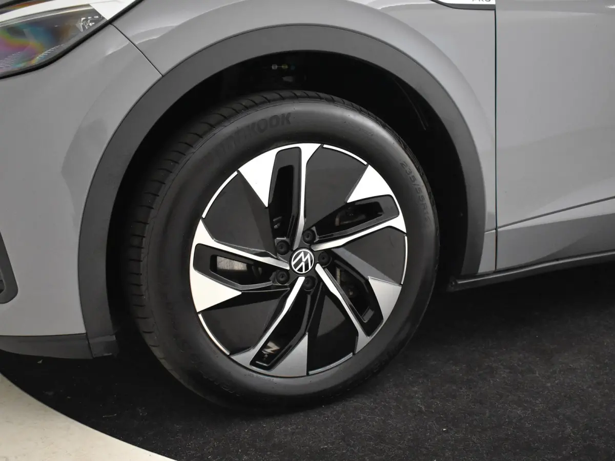 ID.5 Pro 77 kWh l Adaptief cruise control | SOH 98%  | App Connect | Navigatie | Stoel/stuurverwarming | Climate control | LED | DAB | 19 "LMV"