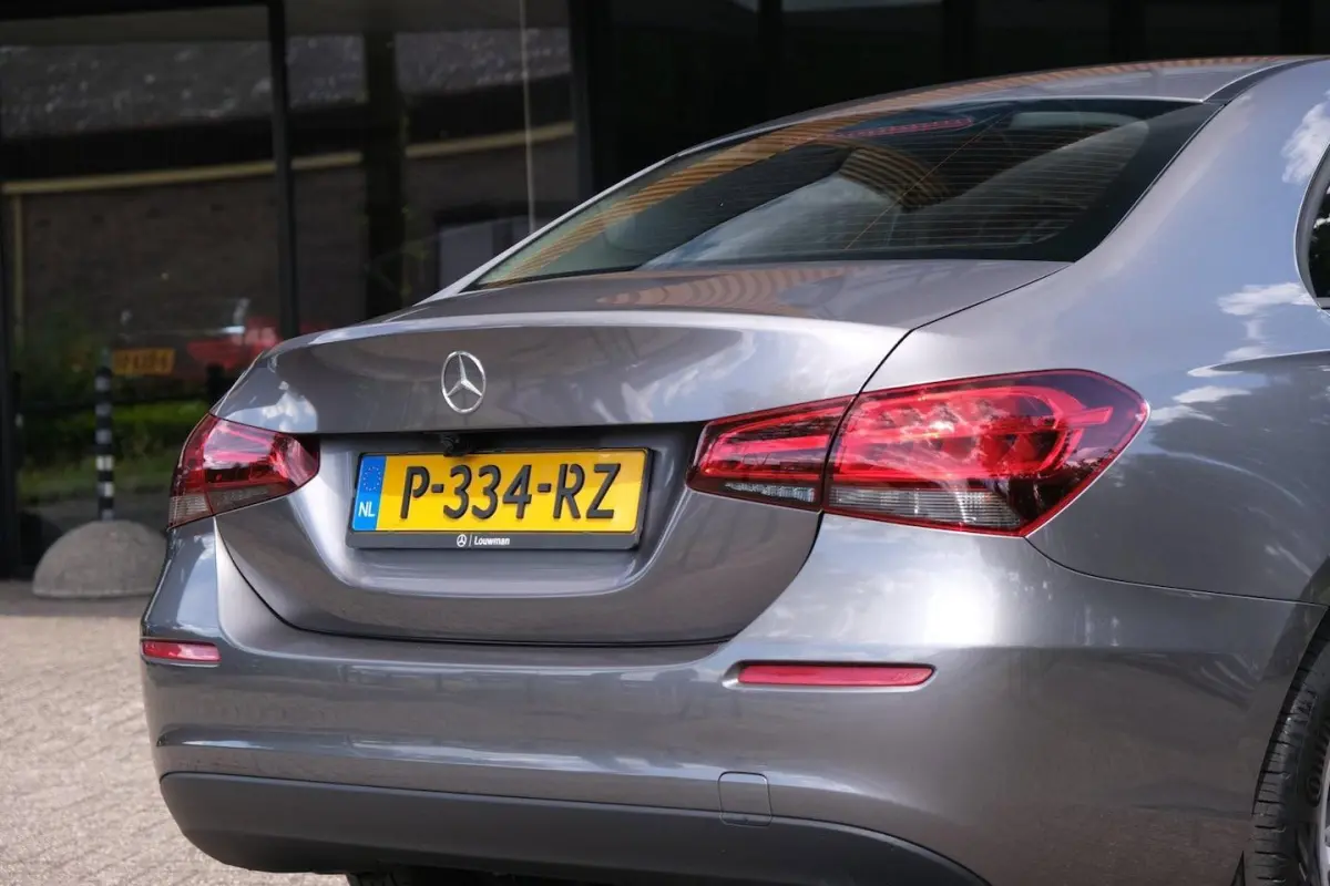 180|Rijklaar|Camera|Apple Carplay|Android Auto|LaneAssist|Regensensor