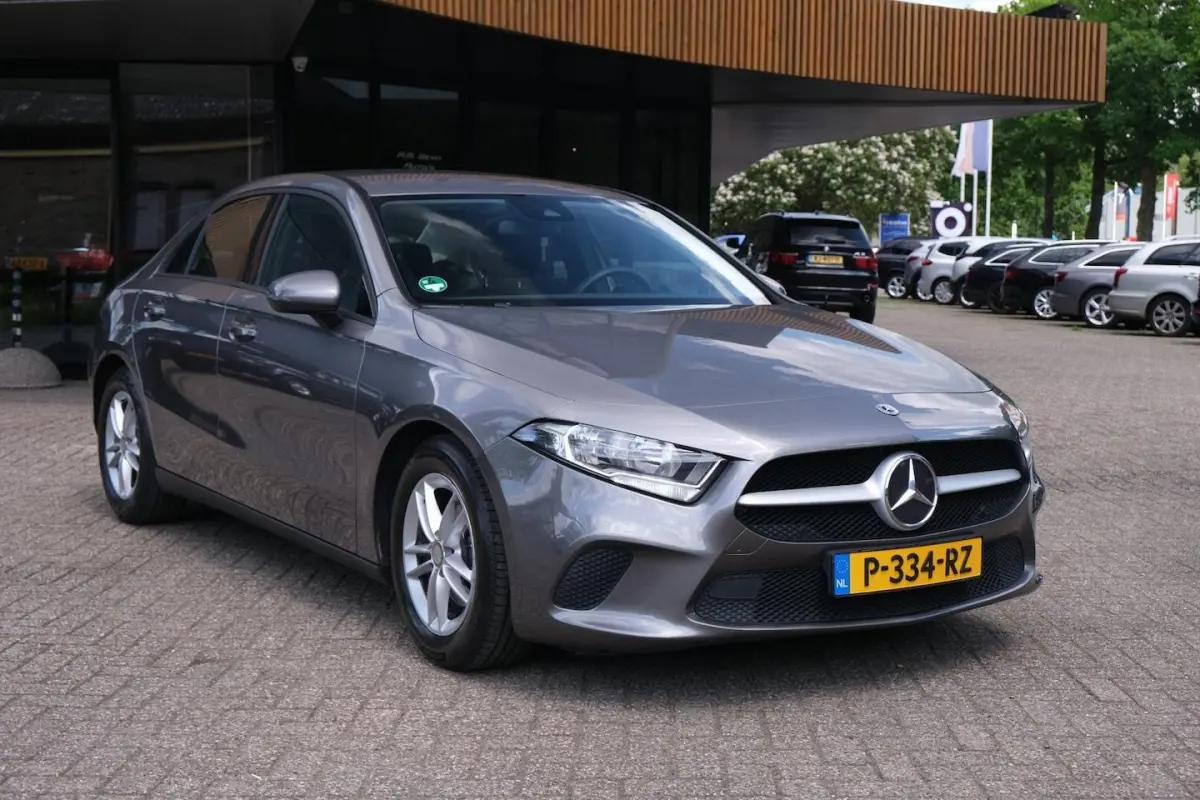 180|Rijklaar|Camera|Apple Carplay|Android Auto|LaneAssist|Regensensor