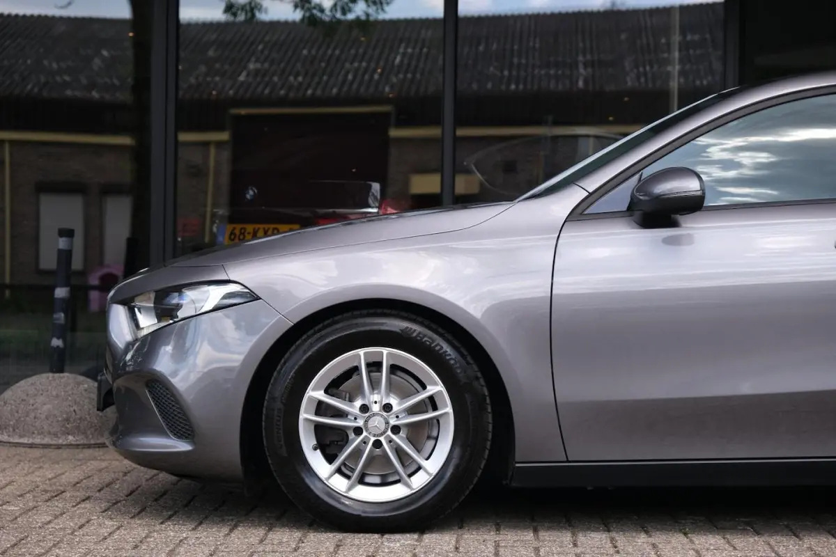 180|Rijklaar|Camera|Apple Carplay|Android Auto|LaneAssist|Regensensor