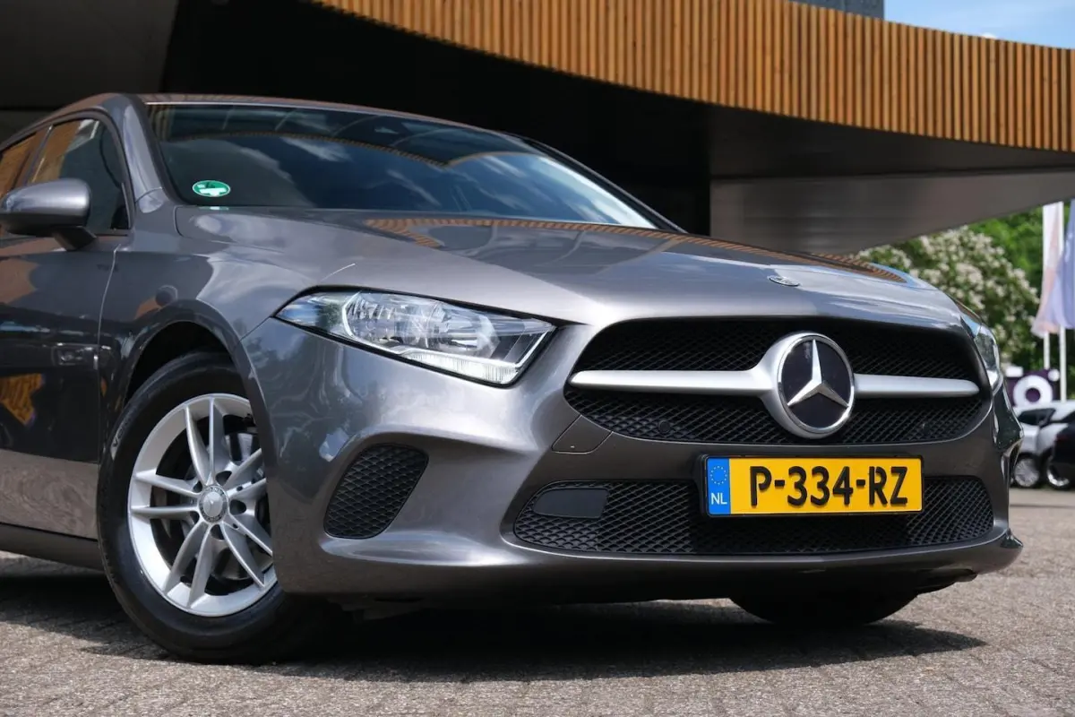 180|Rijklaar|Camera|Apple Carplay|Android Auto|LaneAssist|Regensensor