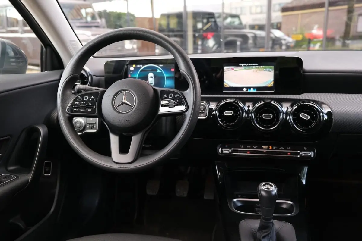 180|Rijklaar|Camera|Apple Carplay|Android Auto|LaneAssist|Regensensor