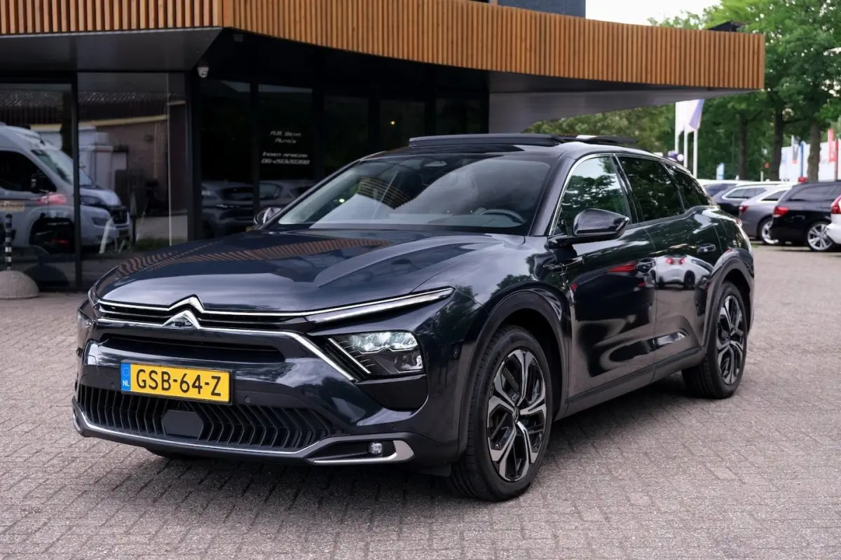 1.6 Plug-in Hybrid 225 Shine|Rijklaar|Fulloption|ACC|360° Camera|Pano|HUD|Stuurwiel+Stoelv