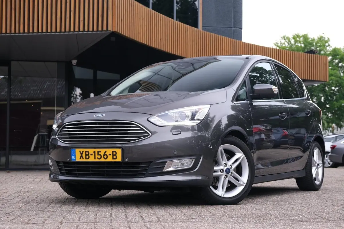 1.5 Titanium|Rijklaar|Camera|Carplay|AndroidAuto|Winterpakket|Dealeronderhouden