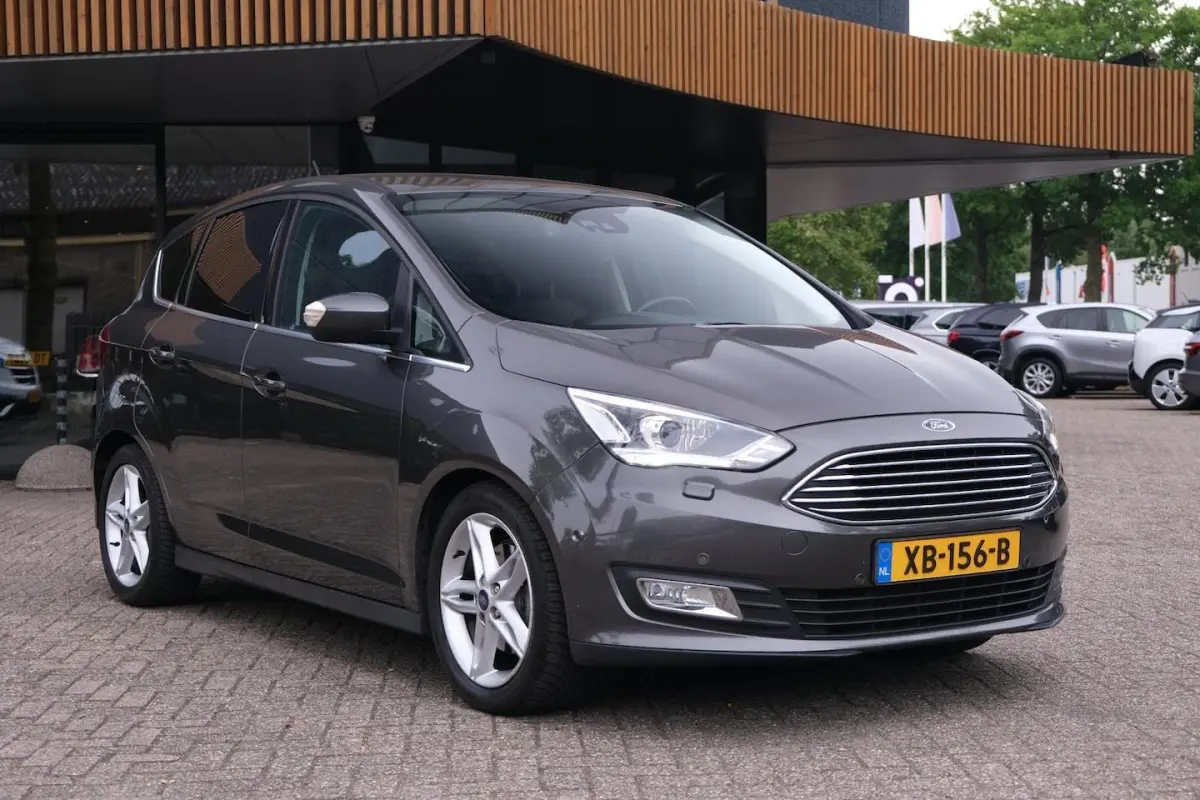 1.5 Titanium|Rijklaar|Camera|Carplay|AndroidAuto|Winterpakket|Dealeronderhouden