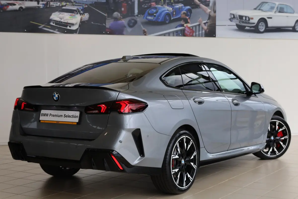 220 | M Sport Pro | Panoramadak | Harman/Kardon | Driving Assistant Plus