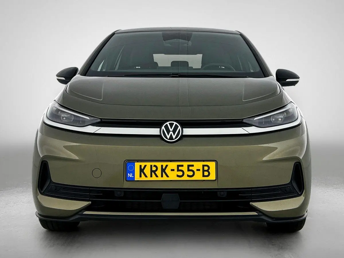 Life 50 kWh 170 PK | Steunhaak | Navigatie | Apple Carplay draadloos | Stoelverwarming | Ruiten getint | 19" Lichtmetalen velgen | Android Auto draadloos | LED verlichting | Camera | Climate