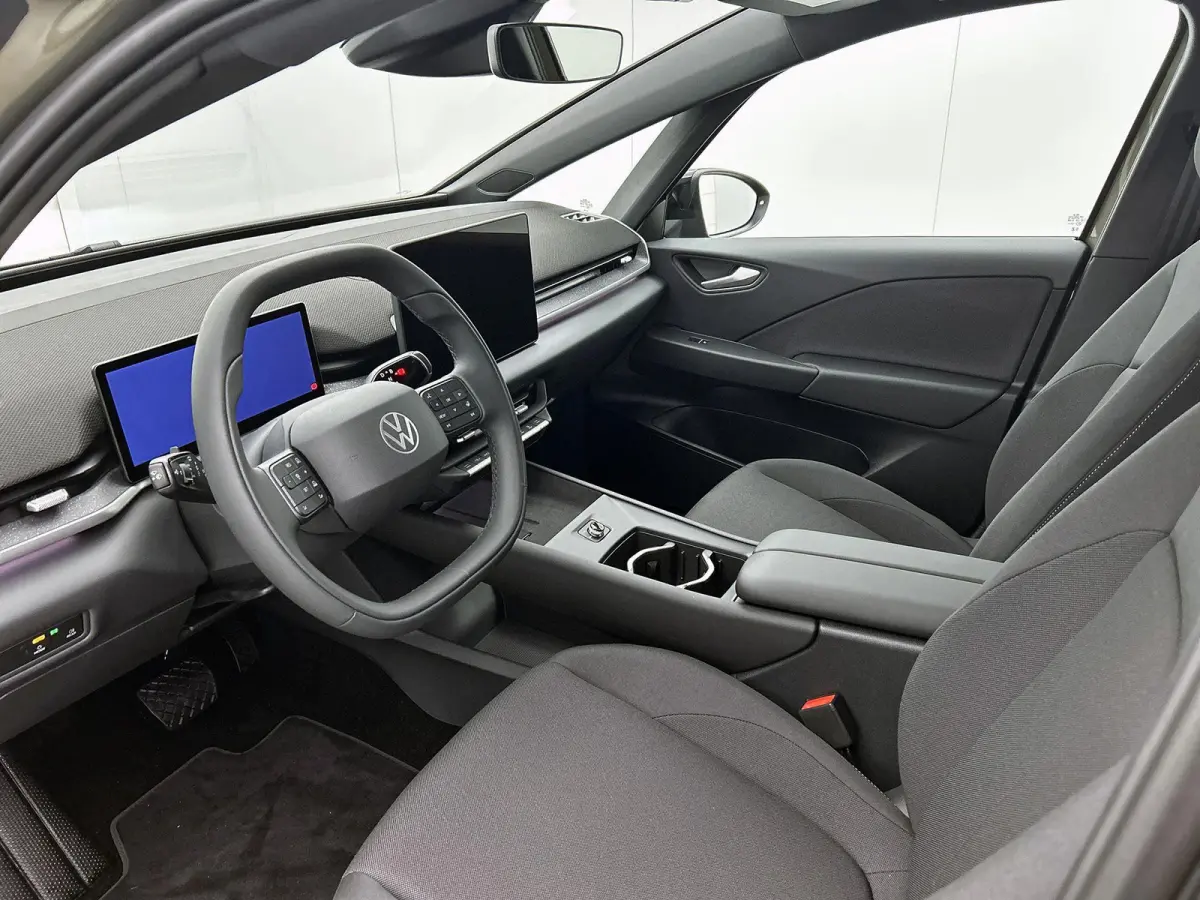 Life 50 kWh 170 PK | Steunhaak | Navigatie | Apple Carplay draadloos | Stoelverwarming | Ruiten getint | 19" Lichtmetalen velgen | Android Auto draadloos | LED verlichting | Camera | Climate