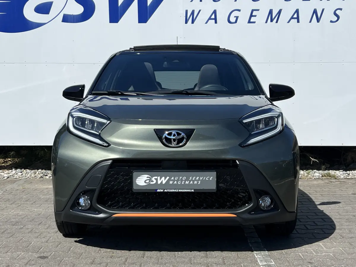 1.0 VVT-i S-CVT Limited | ACC | Camera | JBL | Carplay | Vouwdak