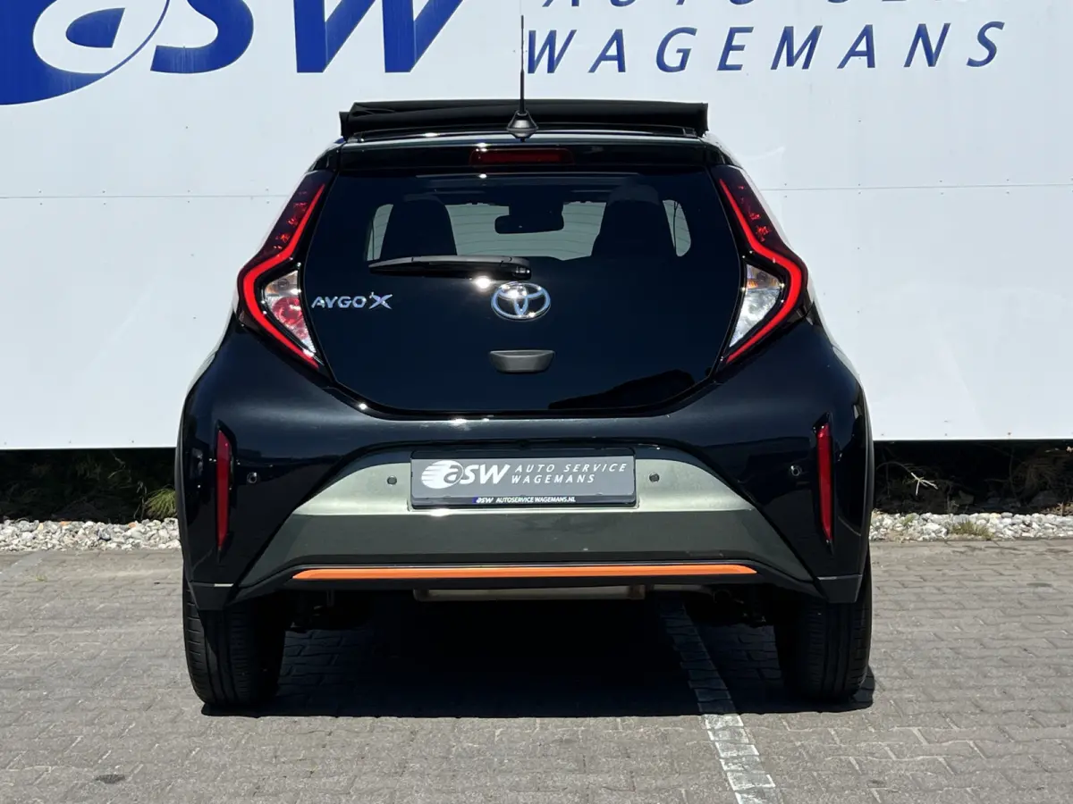1.0 VVT-i S-CVT Limited | ACC | Camera | JBL | Carplay | Vouwdak