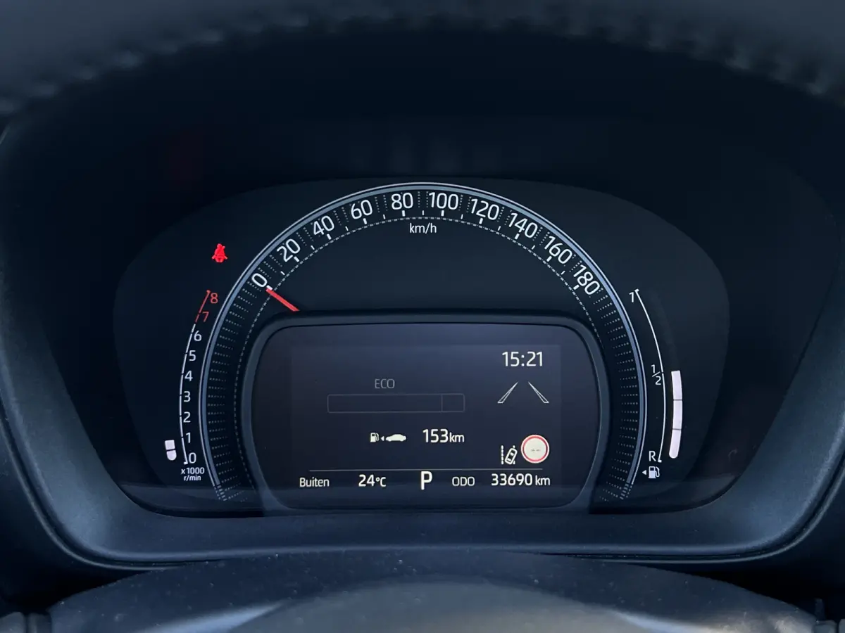 1.0 VVT-i S-CVT Limited | ACC | Camera | JBL | Carplay | Vouwdak