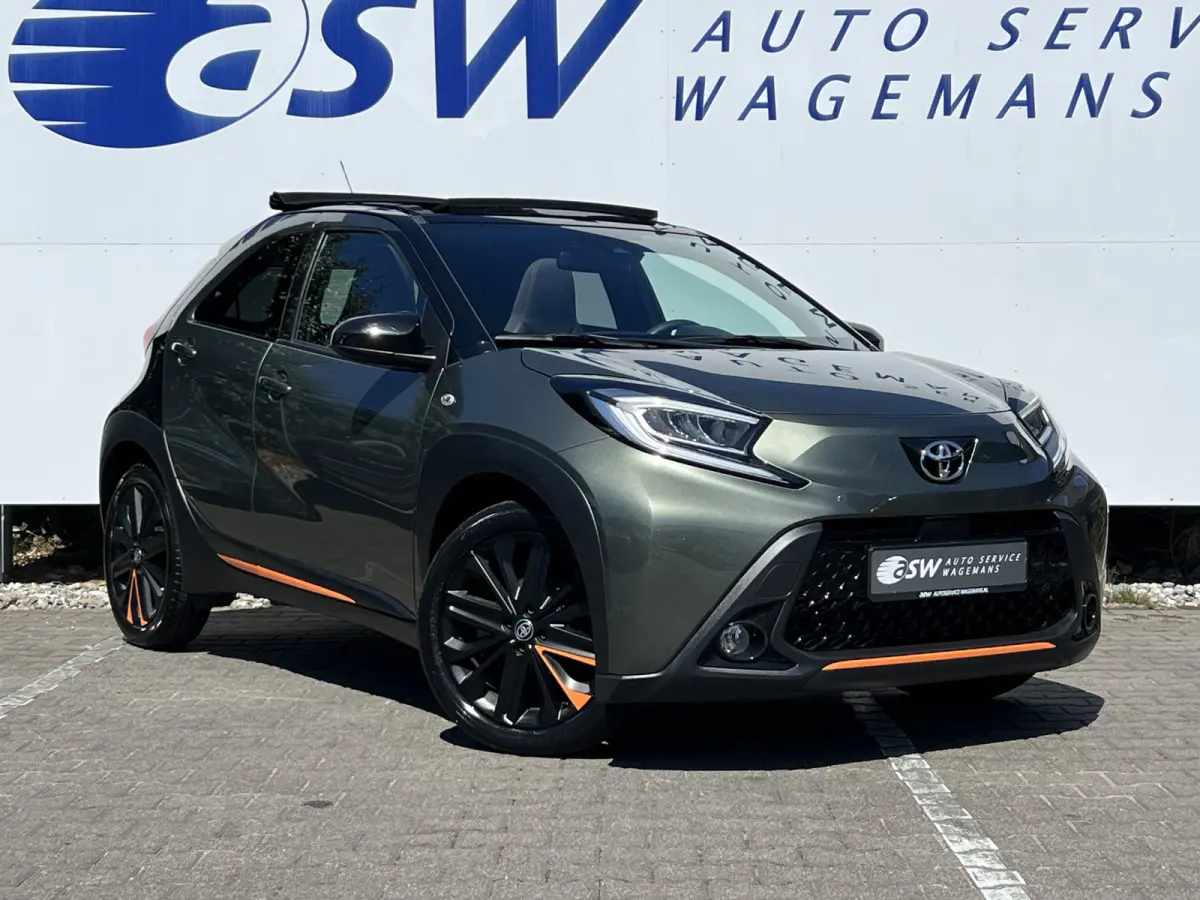 1.0 VVT-i S-CVT Limited | ACC | Camera | JBL | Carplay | Vouwdak
