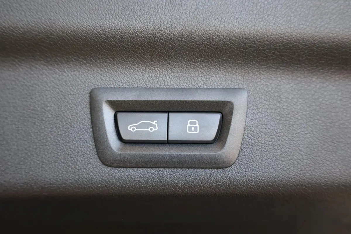 eDrive20 | M Sport Pro | Panoramadak | Harman/Kardon | Head-Up Display | Comfort Access | Trekhaak