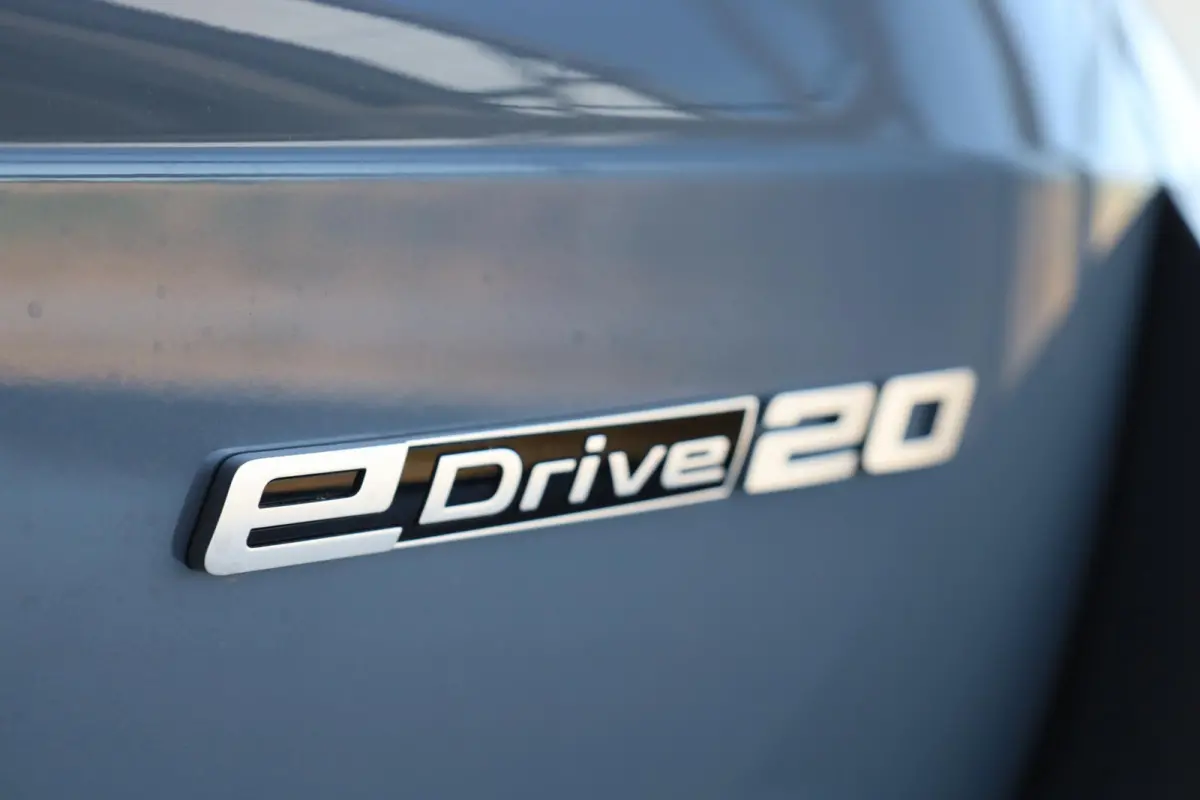 eDrive20 | M Sport Pro | Panoramadak | Harman/Kardon | Head-Up Display | Comfort Access | Trekhaak