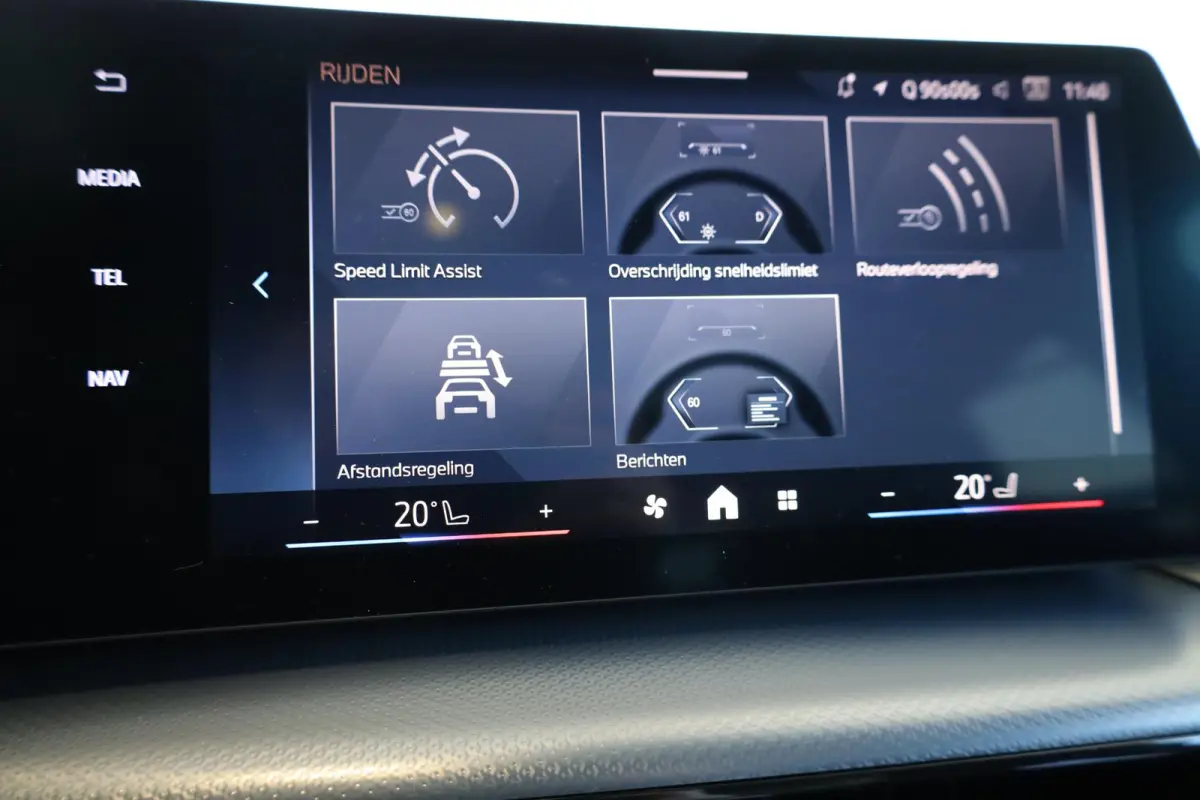 eDrive20 | M Sport Pro | Panoramadak | Harman/Kardon | Head-Up Display | Comfort Access | Trekhaak