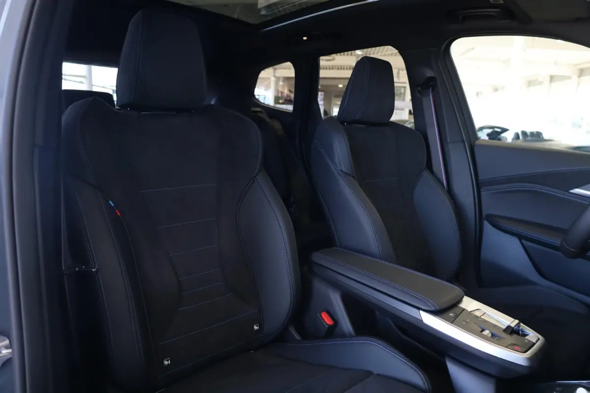 eDrive20 | M Sport Pro | Panoramadak | Harman/Kardon | Head-Up Display | Comfort Access | Trekhaak