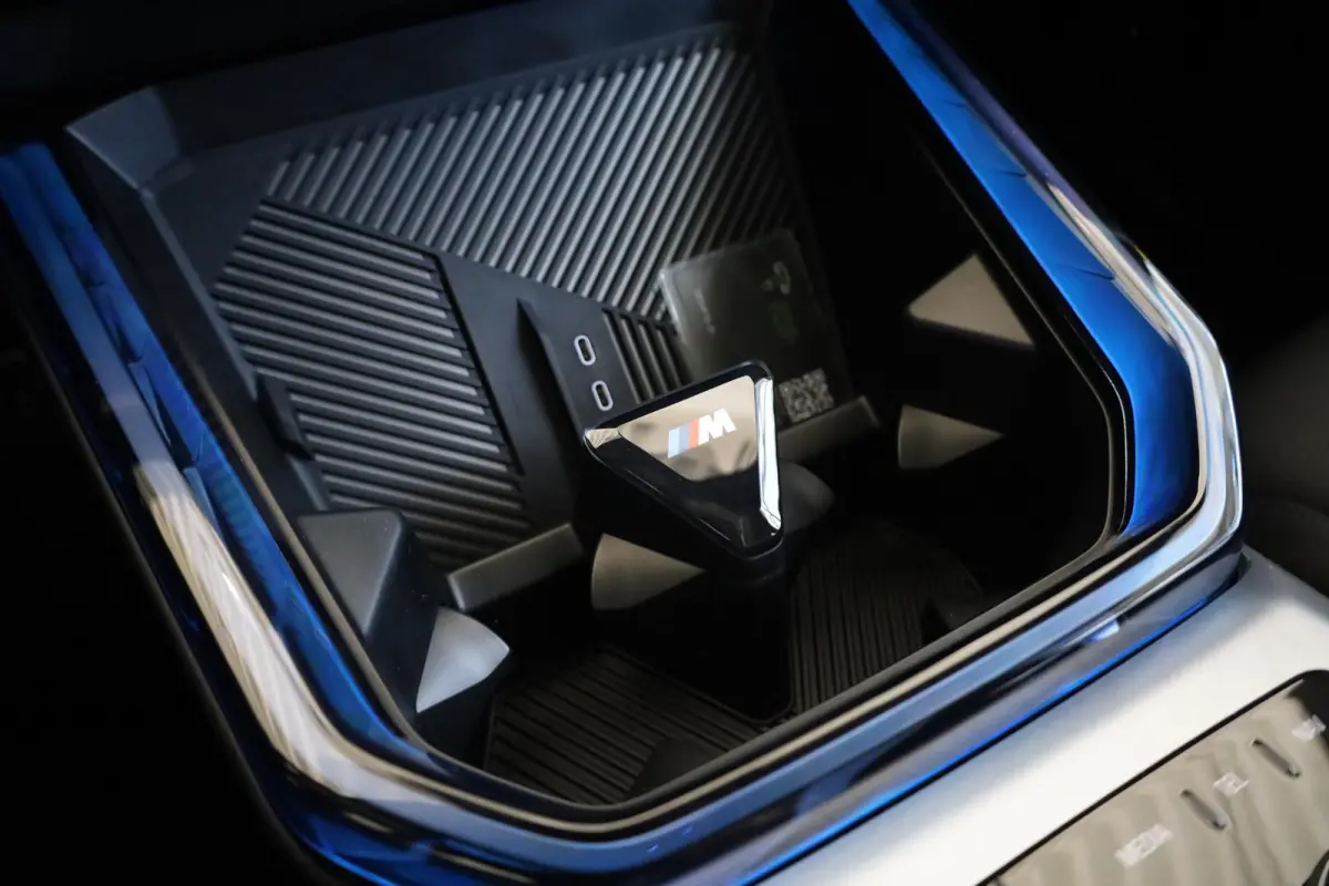 30e xDrive | M Sport Pro | Panoramadak | Driving Assistant Professional | Haman/Kardon | Trekhaak