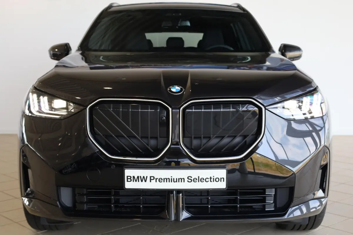 30e xDrive | M Sport Pro | Panoramadak | Driving Assistant Professional | Haman/Kardon | Trekhaak