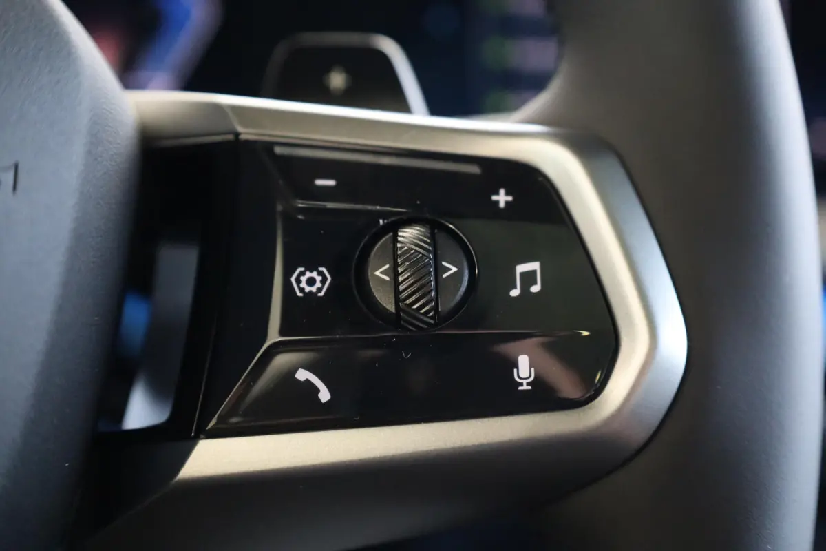 30e xDrive | M Sport Pro | Panoramadak | Driving Assistant Professional | Haman/Kardon | Trekhaak