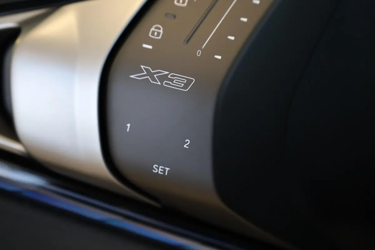 30e xDrive | M Sport Pro | Panoramadak | Driving Assistant Professional | Haman/Kardon | Trekhaak