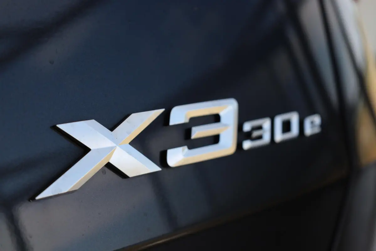 30e xDrive | M Sport Pro | Panoramadak | Driving Assistant Professional | Haman/Kardon | Trekhaak