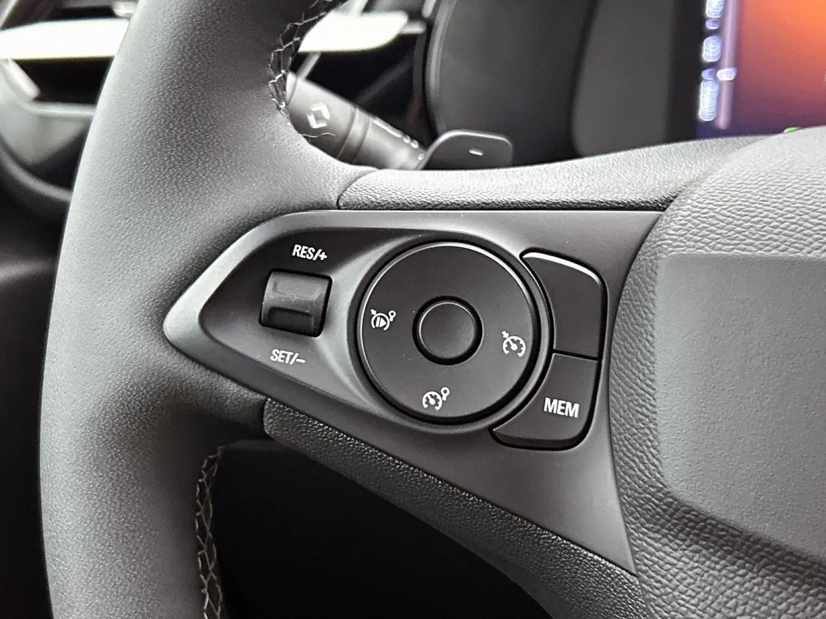 1.2 Turbo Hybrid GS