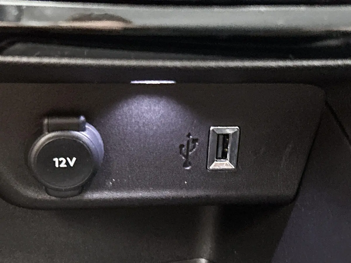 1.2 Elegance | Navigatie | Climate control | Trekhaak | Camera
