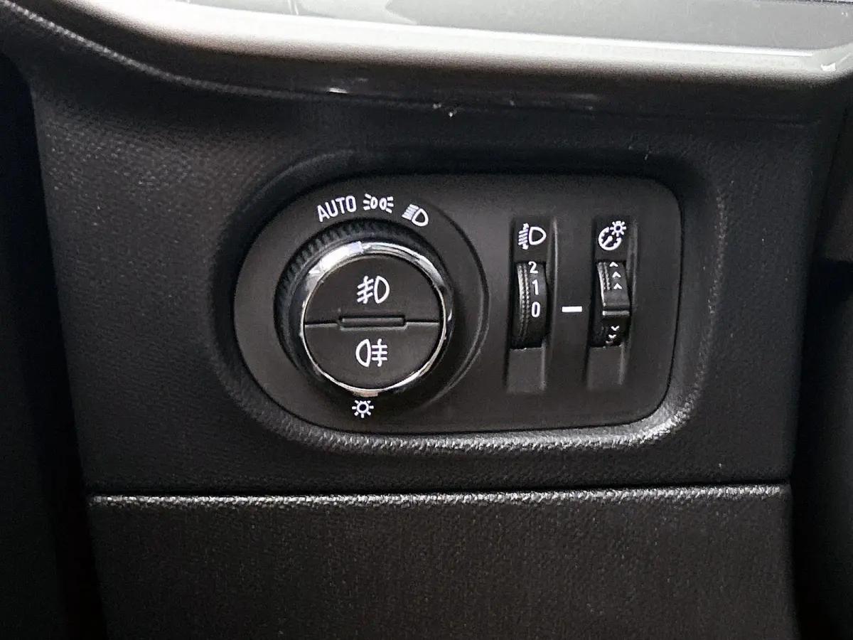 1.2 Elegance | Navigatie | Climate control | Trekhaak | Camera