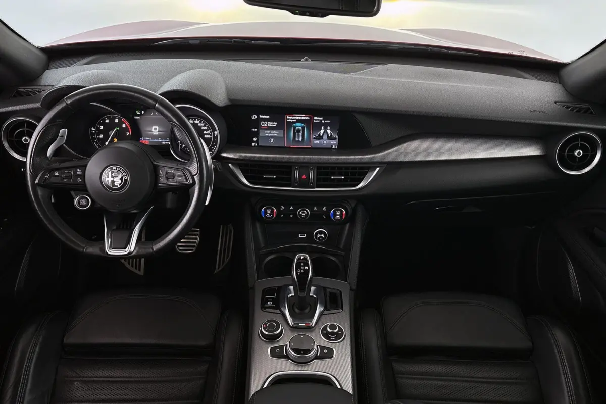 2.0T 280pk AWD Veloce Carplay Adaptieve Cruise Leder Memory