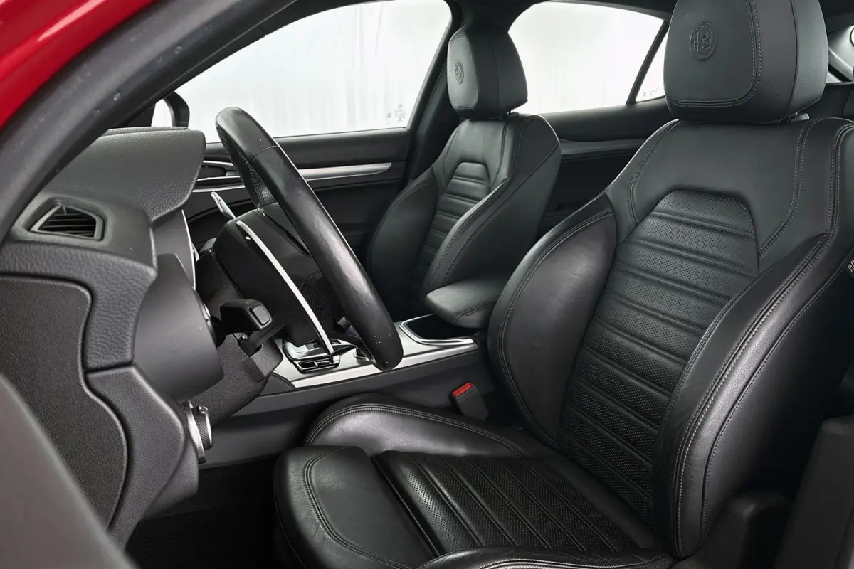 2.0T 280pk AWD Veloce Carplay Adaptieve Cruise Leder Memory