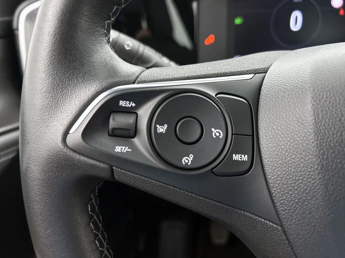 1.2 Elegance | Trekhaak | Apple Carplay/Android Auto | Camera | Parkeersensoren