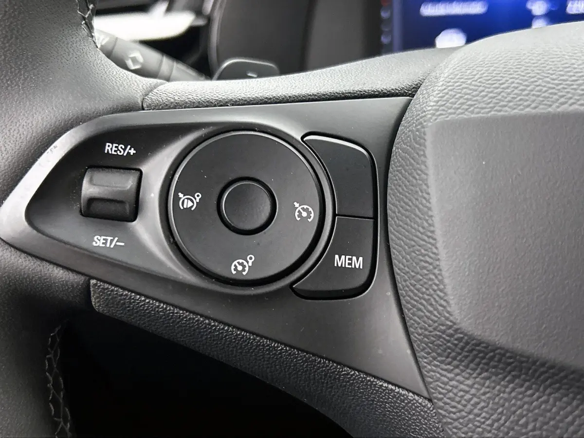 1.2 Turbo Hybrid GS